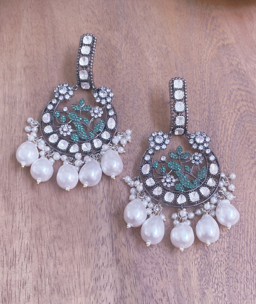 Moissanite Victorian Finish Chanbalis