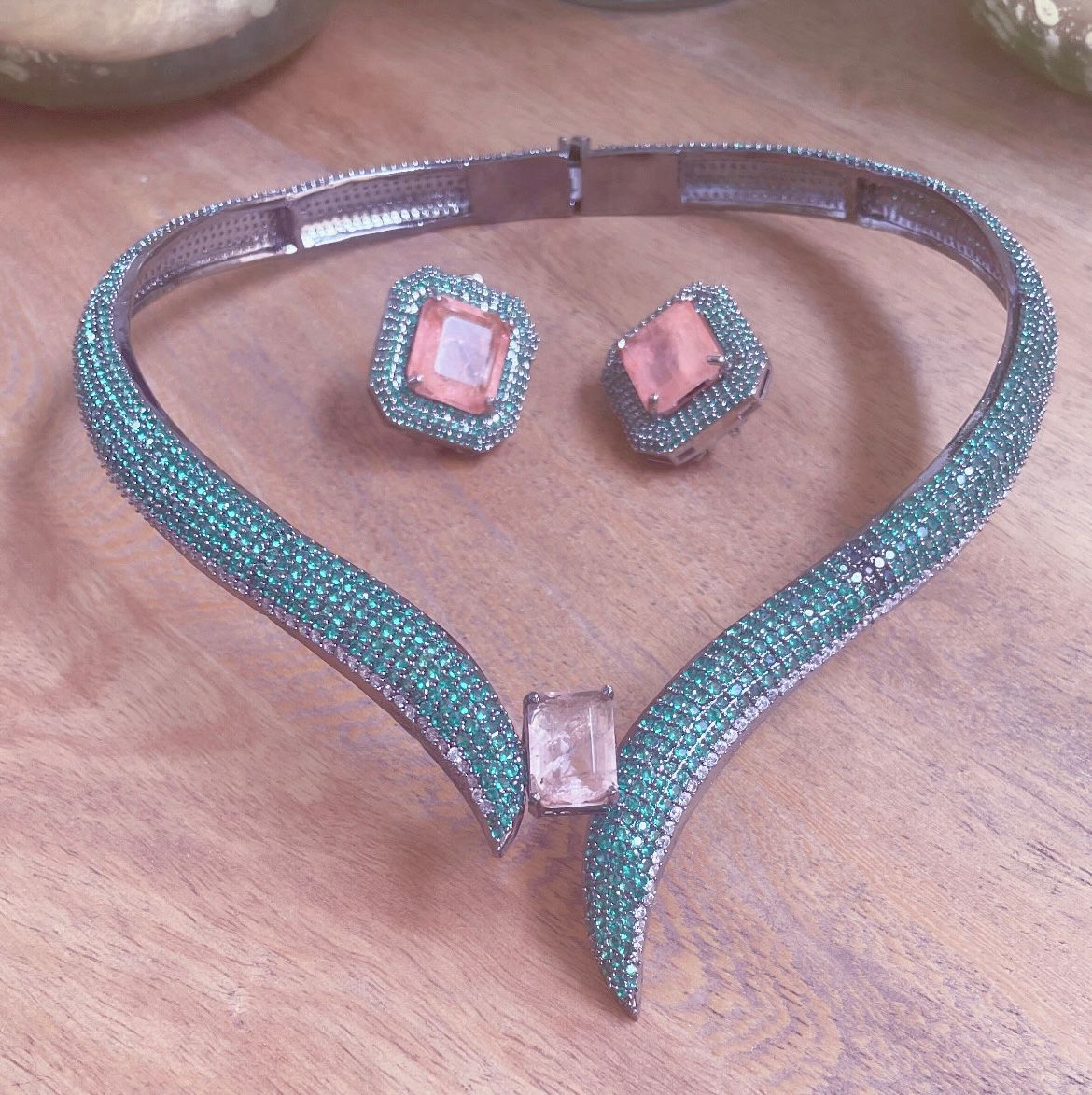 Green Pave Doublet Hasli Necklace